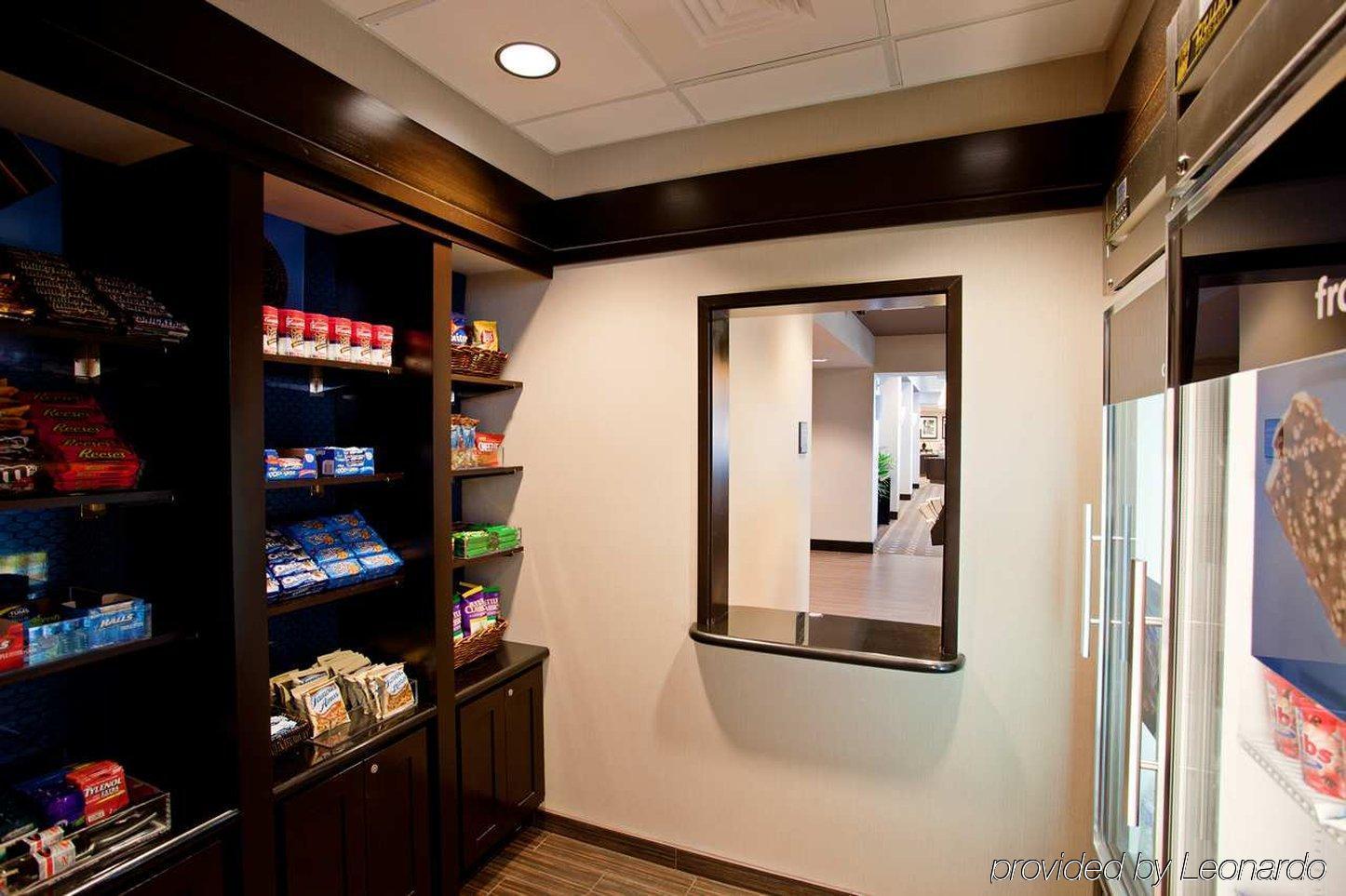 Hampton Inn & Suites San Diego-פוואי מסעדה תמונה