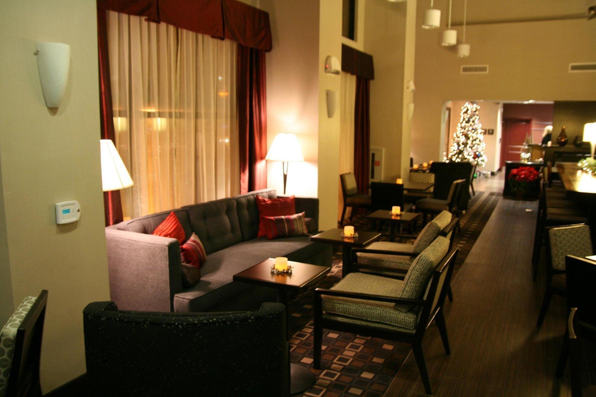 Hampton Inn & Suites San Diego-פוואי מראה חיצוני תמונה