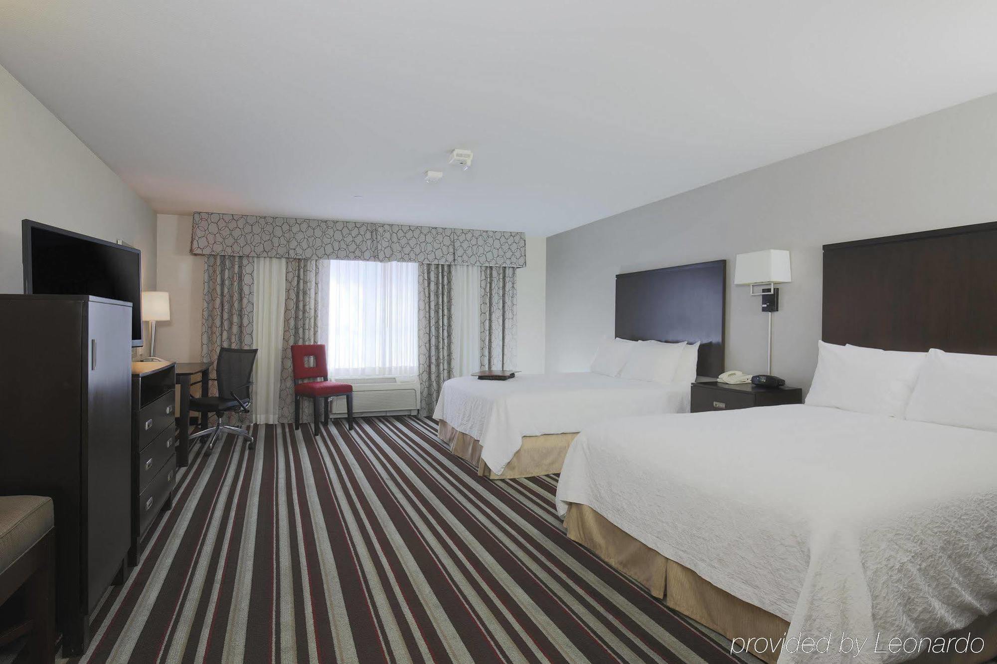 Hampton Inn & Suites San Diego-פוואי מראה חיצוני תמונה