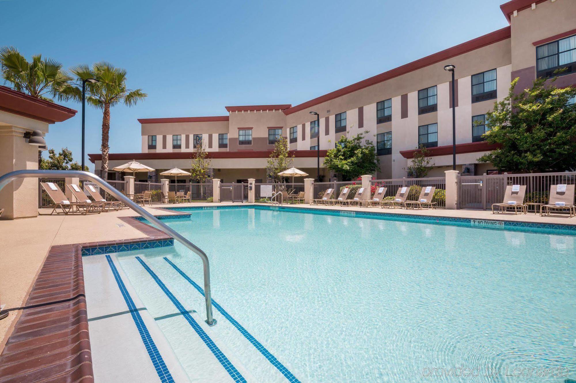Hampton Inn & Suites San Diego-פוואי מראה חיצוני תמונה